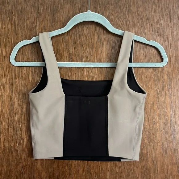 Abercrombie & Fitch YPB athletic top - Picture 2 of 3